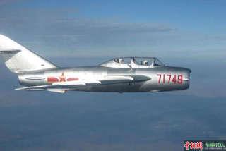 国产歼击机精彩视频大全,国产歼击机精彩瞬间大盘点-第1张图片-精品欧洲AV无码