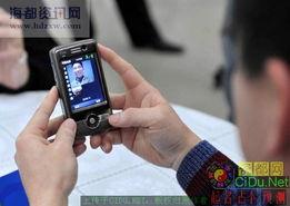 国产边打电话边干的视频,边通话边“高效”新体验揭秘-第1张图片-精品欧洲AV无码